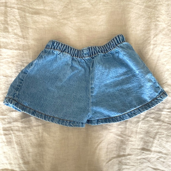 Zara Pleated Denim Shorts - Picture 5 of 5
